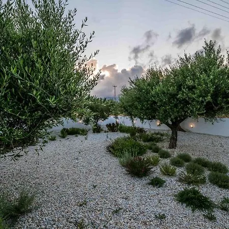 Villa Nama 250m From The Sea *