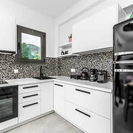 Nama 250m From The Sea Villa
